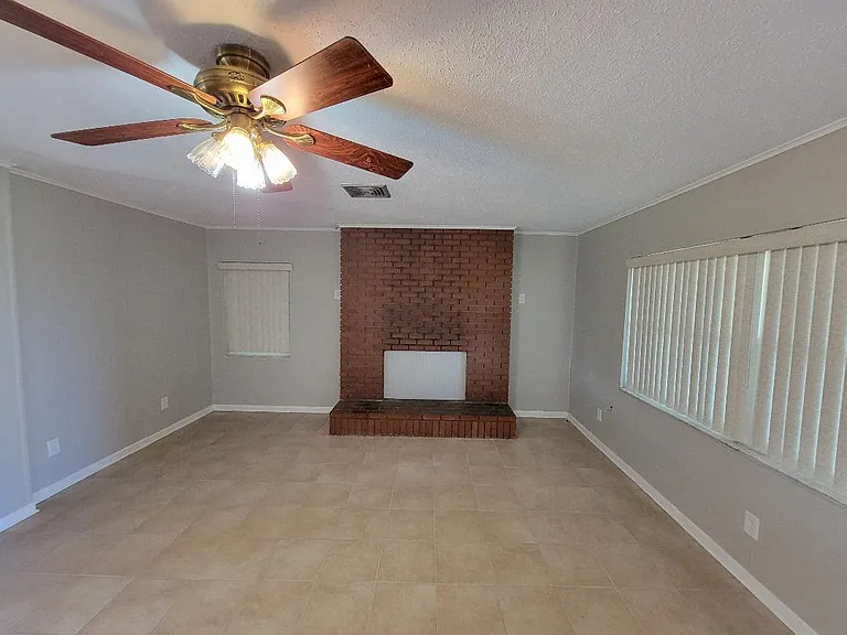 1803 W Keysville Rd — Photo 15