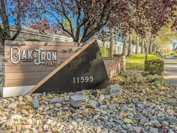 Oak & Iron Flats by Trion Living