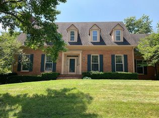 2104 Woodmont Dr, Lexington, KY 40502
