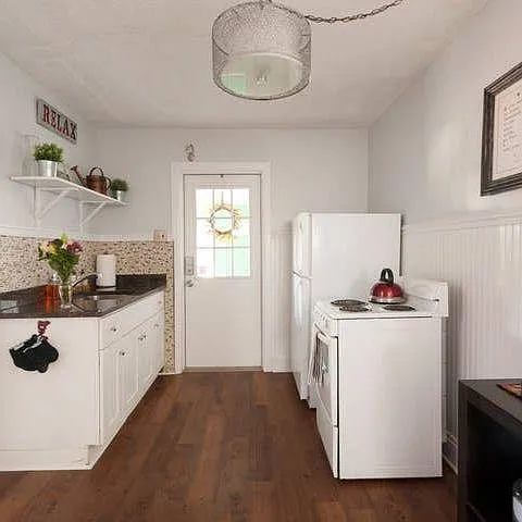244 Circle Ave #2 — Photo 12