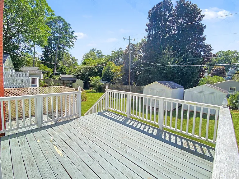 519 Woodland Dr — Photo 23