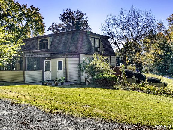3rd image of 24 Robert Avenue
