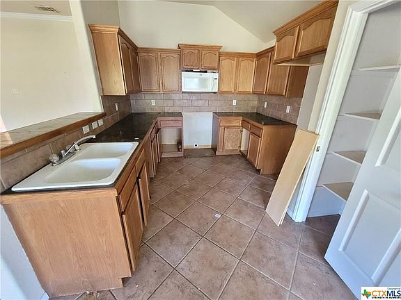 2nd image of 3409 Greenlawn Dr