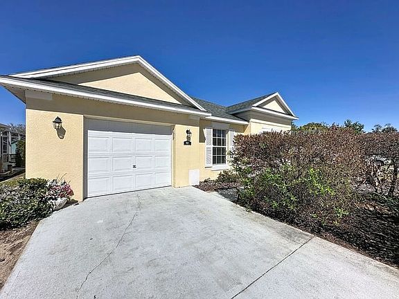 2nd image of 927 Reserve Pl