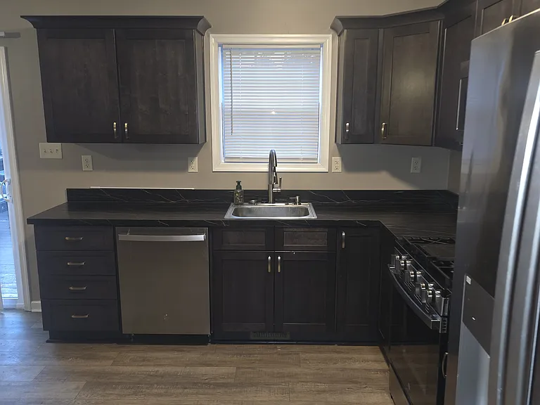 145 Charles Cir — Photo 15