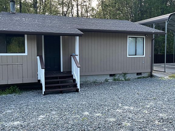 3rd image of 903 104th St E