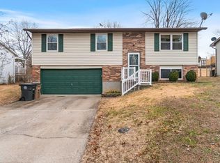 1710 Grandview Dr, Cape Girardeau, MO 63701