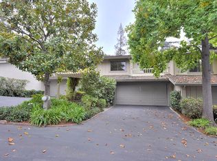 672 Sand Hill Cir, Menlo Park, CA 94025