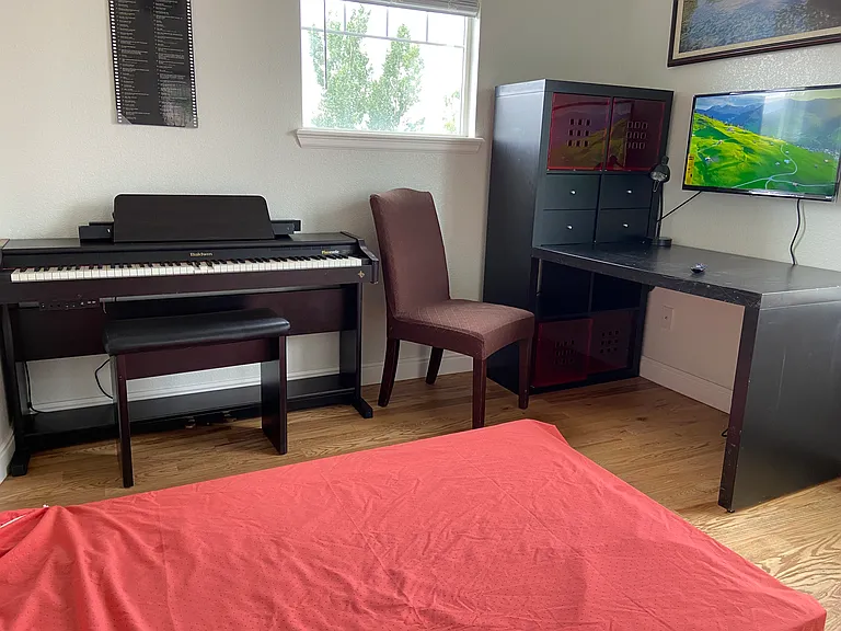 Single twin room