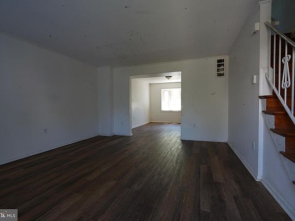 4th image of 12836 Claxton Dr #4