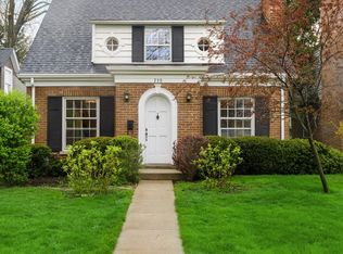 730 Beaver Rd, Glenview, IL 60025