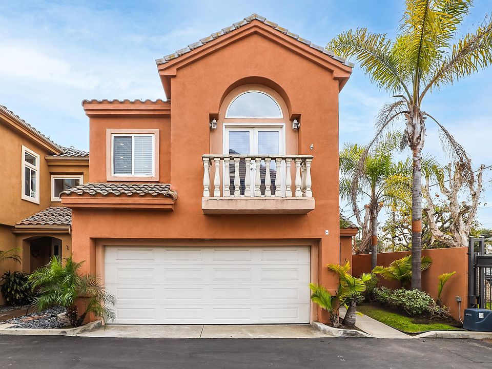 Front look at 2020 Santa Ana #A