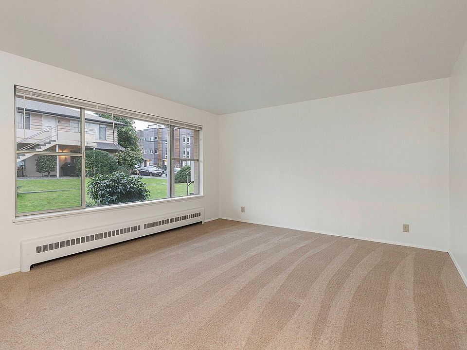 Village Green Apartment Rentals Seattle, WA Zillow