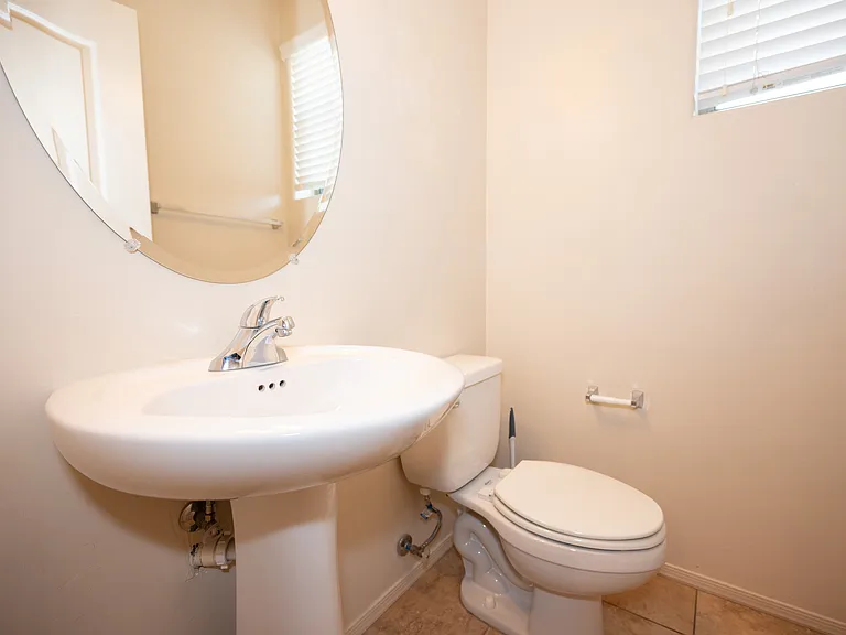 2390 E Blue Diamond Dr — Photo 6