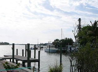321 140th Ave E, Madeira Beach, FL 33708