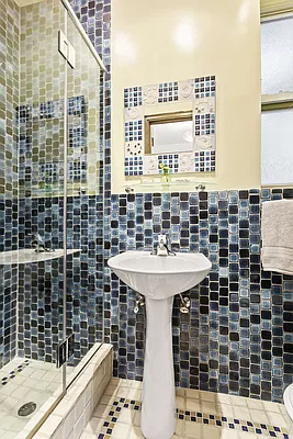 Sold by Compass | media 27