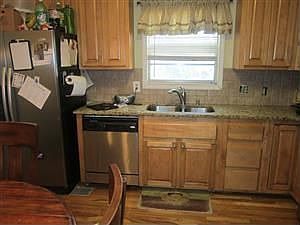 2nd image of 160 Rockfort Ct