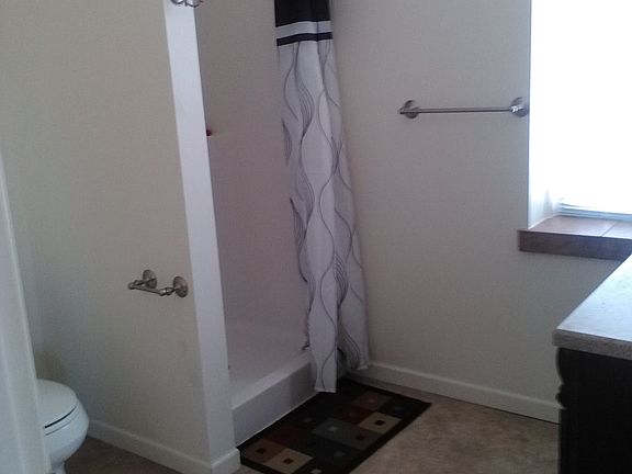 3rd image of 713 Avenue E #3