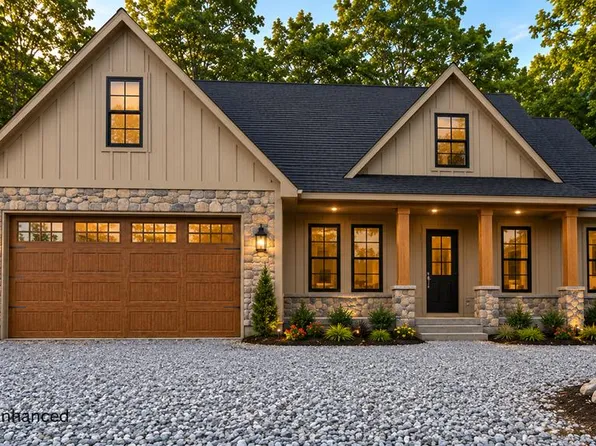 530 Yellow Cliff Dr, Jamestown, TN 38556