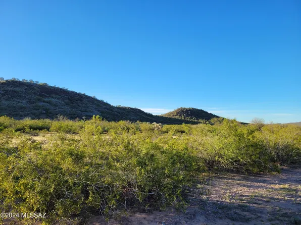 8337 S Worden Rd, Tucson, AZ 85735