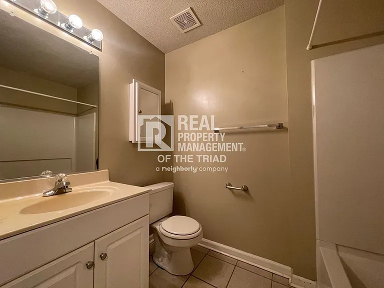 3725 Morris Farm Dr #1A — Photo 9