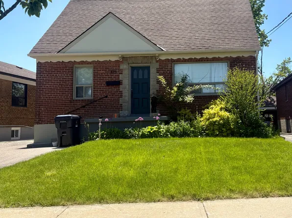 475 Maple Leaf Dr, Toronto, ON M6L 1R1