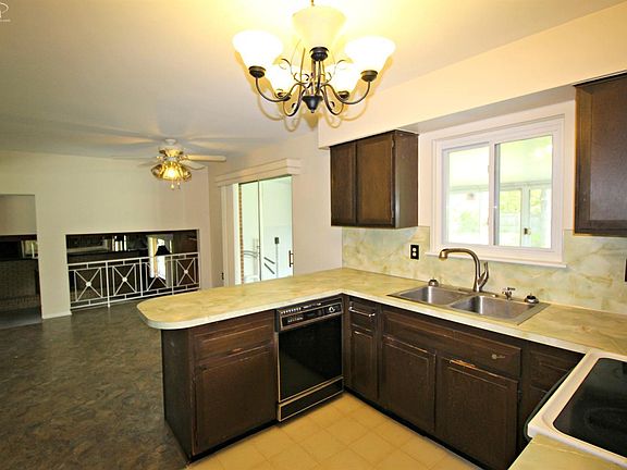 4th image of 4359 Bristolwood Dr