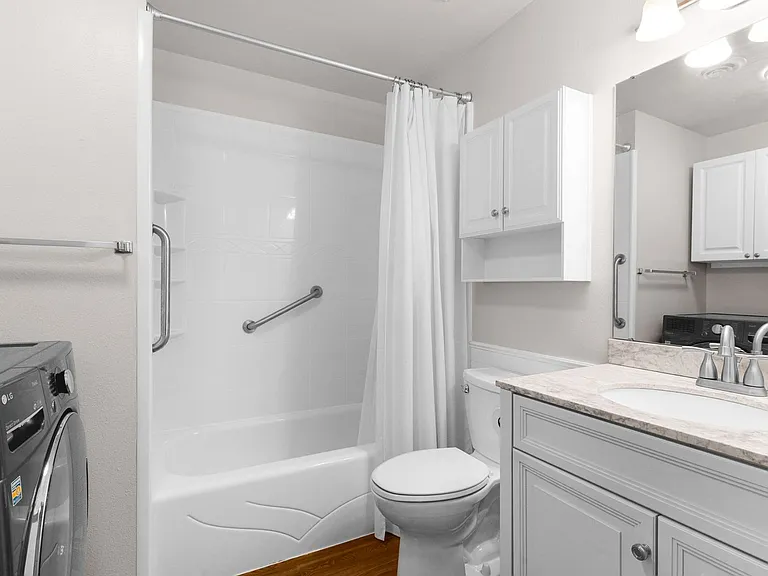 6550 Delmonico Dr #304 — Photo 9