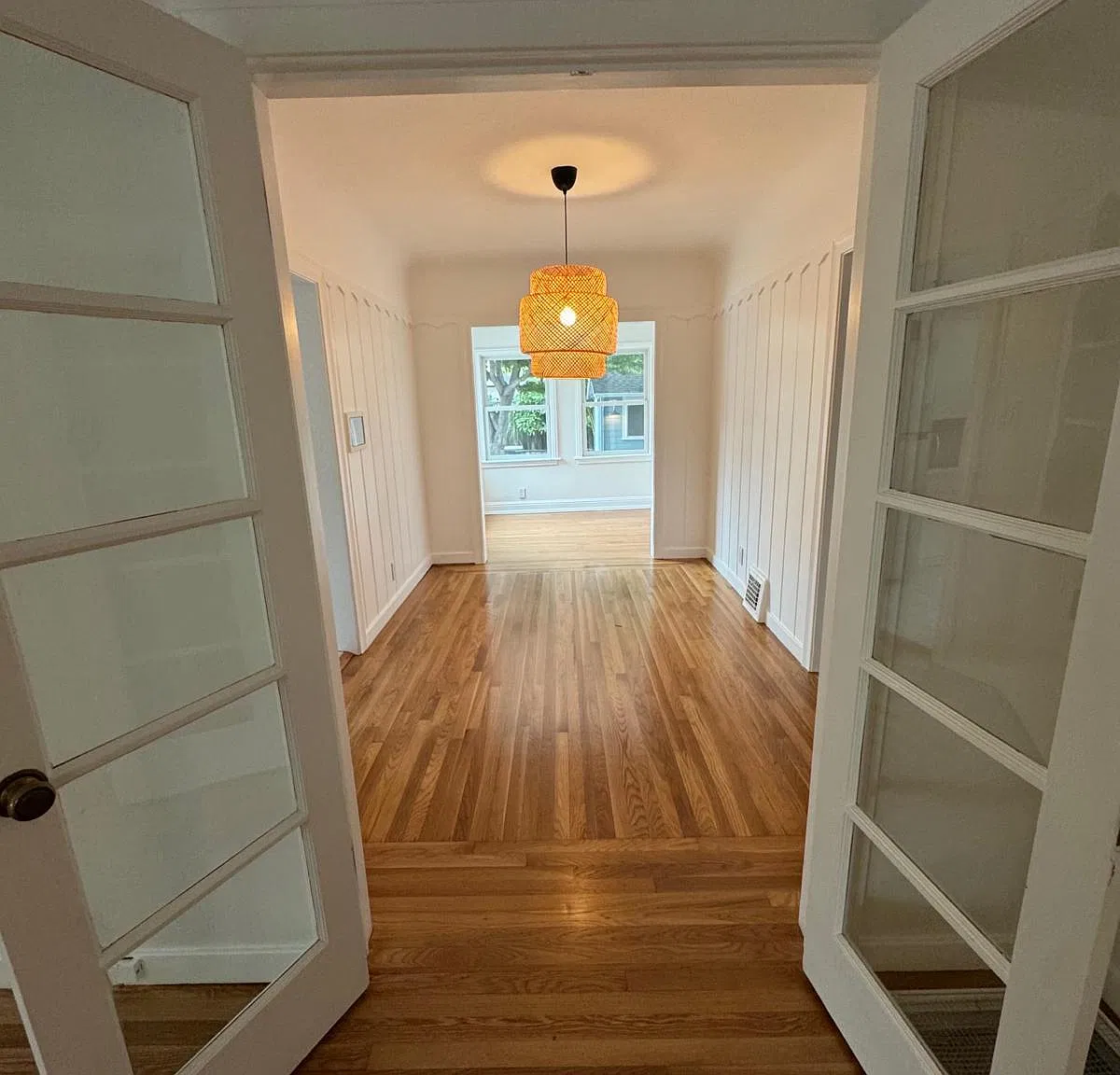 2 bed, 1.5 bath, 1140 sqft, $3,800 — Photo 2