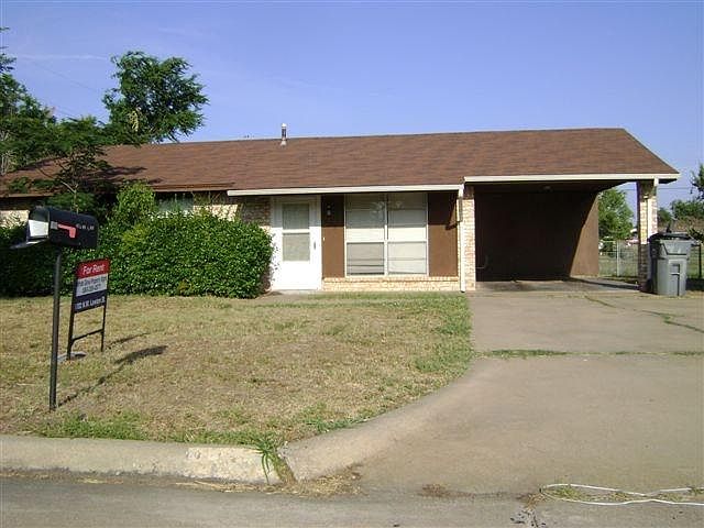 1st image of 652 NW 63rd St