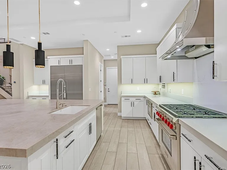 65 Garibaldi Way — Photo 13