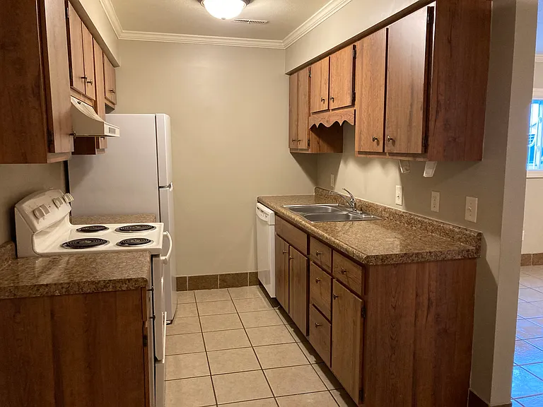 2520 N Cole St #4 — Photo 9