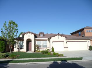 1440 N De Witt Ave, Clovis, CA 93619