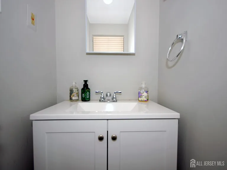 1 Orchid Ct — Photo 14