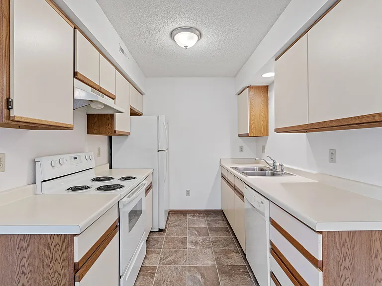 Zumbro - 2 Bed / 1 Bath - 920 Sq.Ft.