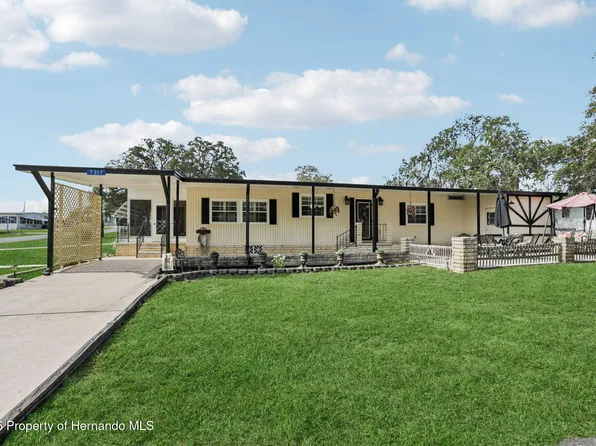 7317 Score St, Brooksville, FL 34613