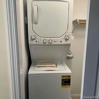 1 bed, 1.0 bath, 915 sqft, $2,970 — Photo 3