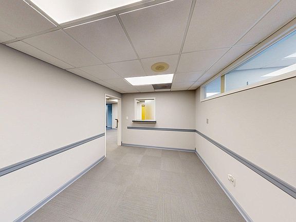3rd image of 2690 Sheridan Dr Suite 1