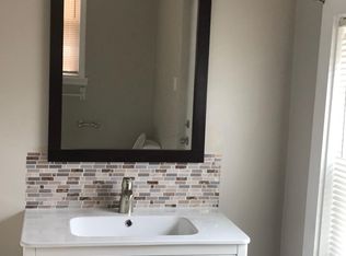 1106 Washington St, Marcus Hook, PA 19061