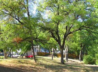 806 S Storey St, Dallas, TX 75203