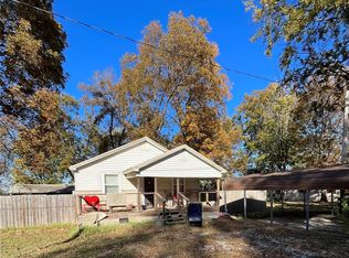221 E Hicks St, Cardwell, MO 63829