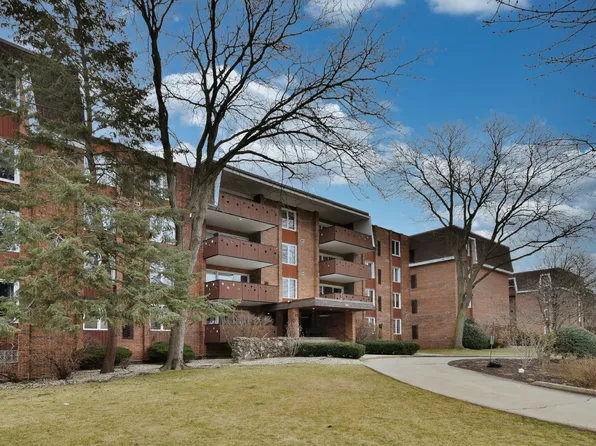 121 S Spruce Ave APT 207, Wood Dale, IL 60191