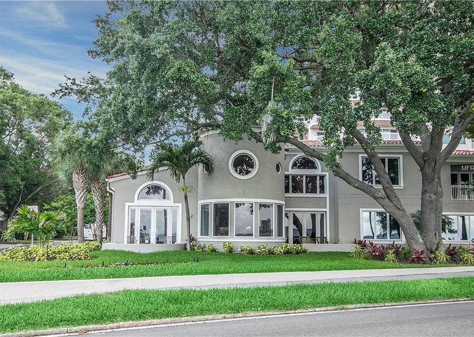1st image of 3507 Bayshore Blvd #101