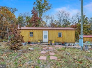 393 Ridersville Rd, Berkeley Springs, WV 25411