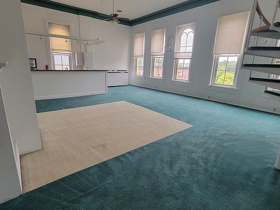 2nd image of 46 E Cross St APT 6