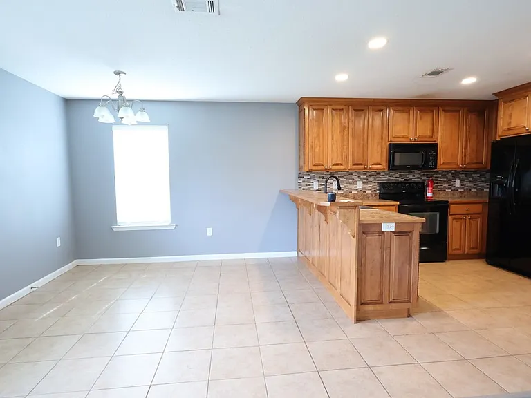 5121 Branch Point Dr — Photo 6