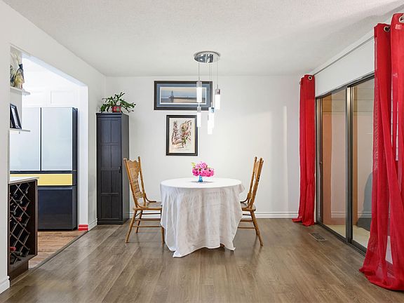 5th image of 320 Cornell Way