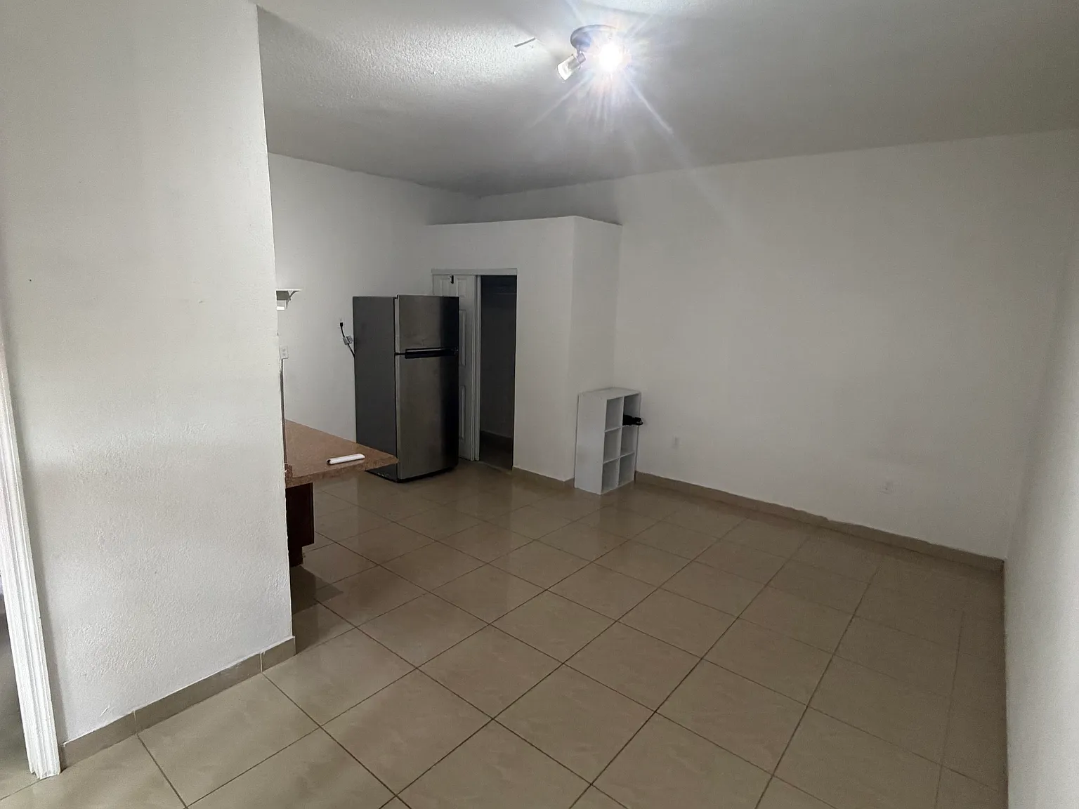 1 bed, 450 sqft, $1,000 — Photo 4