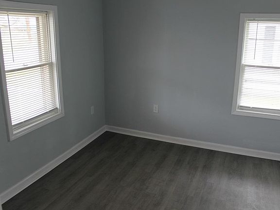 3rd image of 2317 Randolph St