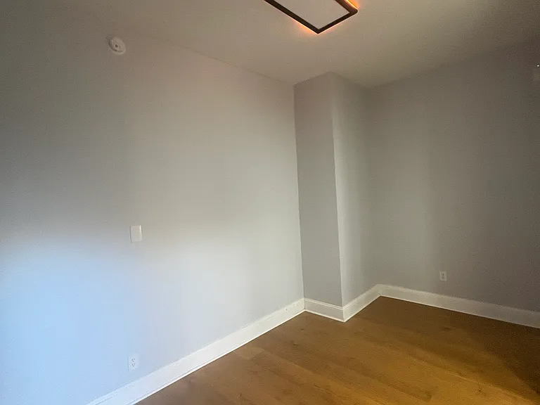 4810 Regent St #1R — Photo 13